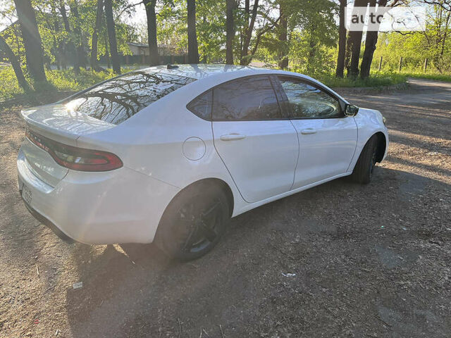 Білий Додж Дарт, об'ємом двигуна 2.4 л та пробігом 198 тис. км за 8300 $, фото 8 на Automoto.ua