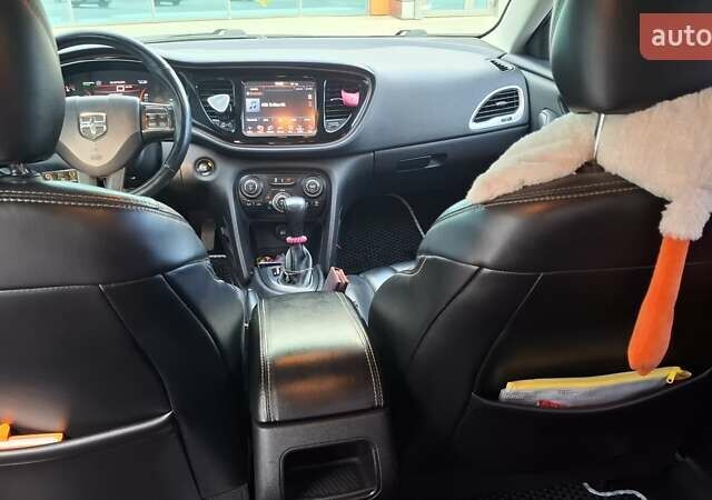 Белый Додж Дарт, объемом двигателя 2.4 л и пробегом 322 тыс. км за 8100 $, фото 13 на Automoto.ua