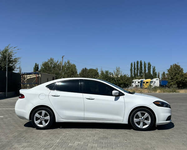 Білий Додж Дарт, об'ємом двигуна 2.36 л та пробігом 162 тис. км за 9299 $, фото 6 на Automoto.ua
