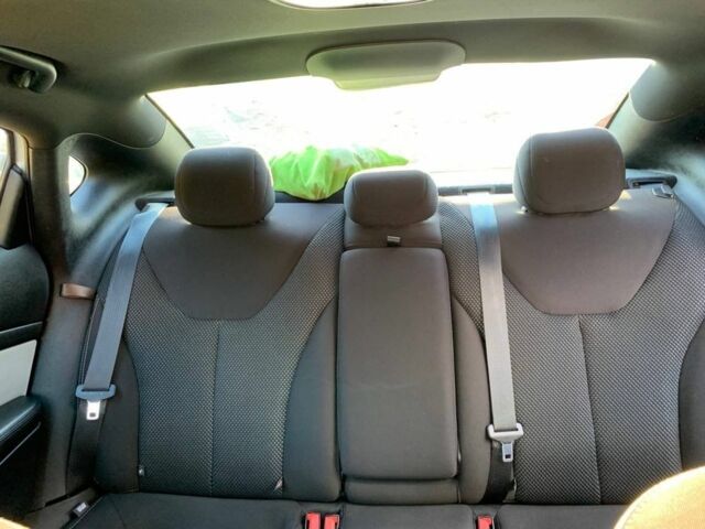 Білий Додж Дарт, об'ємом двигуна 2.4 л та пробігом 230 тис. км за 9000 $, фото 7 на Automoto.ua