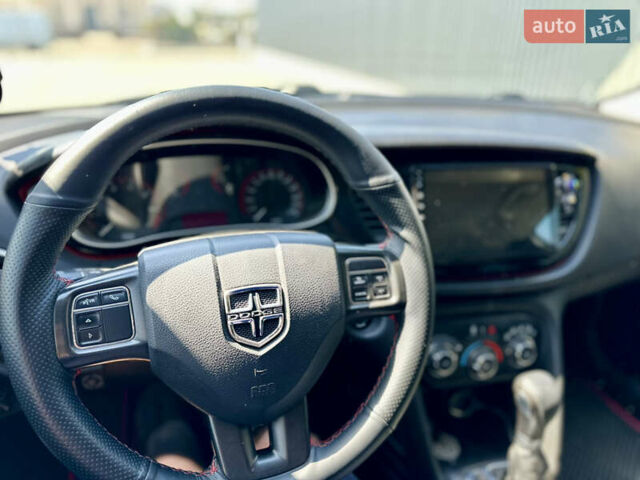 Белый Додж Дарт, объемом двигателя 2.4 л и пробегом 280 тыс. км за 7700 $, фото 14 на Automoto.ua