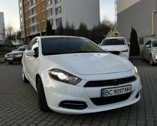 Білий Додж Дарт, об'ємом двигуна 2.4 л та пробігом 204 тис. км за 8800 $, фото 1 на Automoto.ua