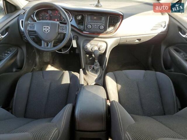 Белый Додж Дарт, объемом двигателя 2.4 л и пробегом 135 тыс. км за 2300 $, фото 7 на Automoto.ua