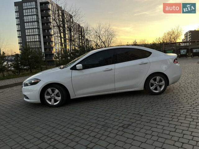 Білий Додж Дарт, об'ємом двигуна 2.4 л та пробігом 204 тис. км за 8800 $, фото 6 на Automoto.ua