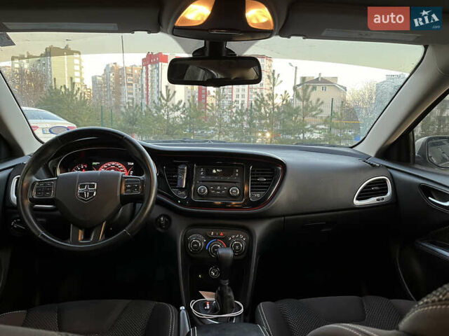 Білий Додж Дарт, об'ємом двигуна 2.4 л та пробігом 204 тис. км за 8800 $, фото 8 на Automoto.ua