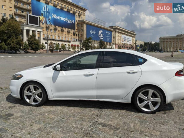 Белый Додж Дарт, объемом двигателя 2.4 л и пробегом 195 тыс. км за 6200 $, фото 3 на Automoto.ua