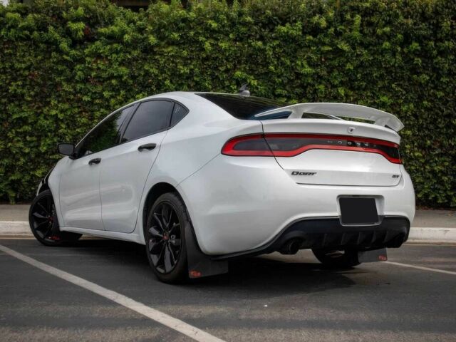 Белый Додж Дарт, объемом двигателя 2.4 л и пробегом 74 тыс. км за 6300 $, фото 3 на Automoto.ua