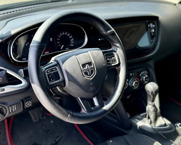 Белый Додж Дарт, объемом двигателя 2.4 л и пробегом 280 тыс. км за 7700 $, фото 8 на Automoto.ua