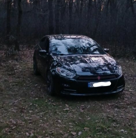 Черный Додж Дарт, объемом двигателя 2 л и пробегом 190 тыс. км за 8200 $, фото 2 на Automoto.ua