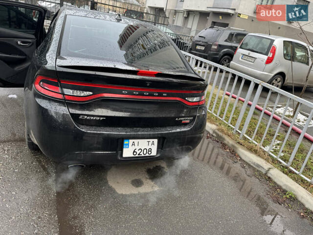 Черный Додж Дарт, объемом двигателя 1.4 л и пробегом 136 тыс. км за 8250 $, фото 4 на Automoto.ua