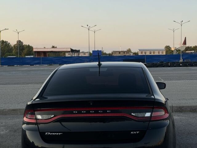 Черный Додж Дарт, объемом двигателя 2 л и пробегом 196 тыс. км за 7400 $, фото 4 на Automoto.ua