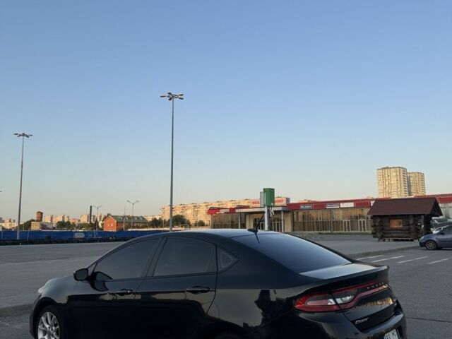 Черный Додж Дарт, объемом двигателя 2 л и пробегом 196 тыс. км за 7400 $, фото 5 на Automoto.ua