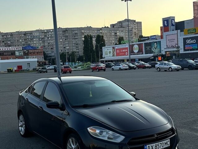 Черный Додж Дарт, объемом двигателя 2 л и пробегом 196 тыс. км за 7400 $, фото 2 на Automoto.ua