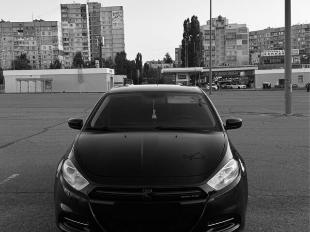 Черный Додж Дарт, объемом двигателя 2 л и пробегом 196 тыс. км за 7400 $, фото 1 на Automoto.ua