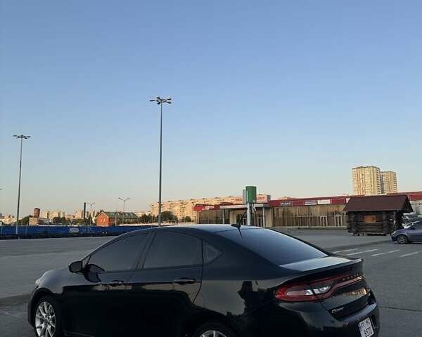 Черный Додж Дарт, объемом двигателя 2 л и пробегом 196 тыс. км за 7400 $, фото 4 на Automoto.ua