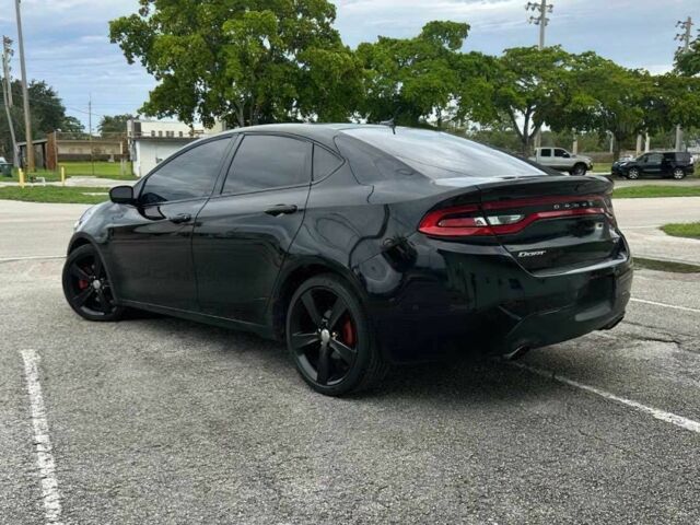 Черный Додж Дарт, объемом двигателя 2.4 л и пробегом 82 тыс. км за 8000 $, фото 5 на Automoto.ua