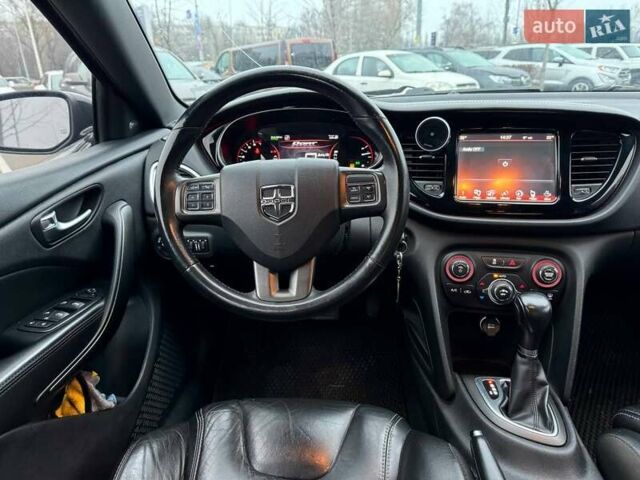 Черный Додж Дарт, объемом двигателя 1.37 л и пробегом 172 тыс. км за 7990 $, фото 12 на Automoto.ua