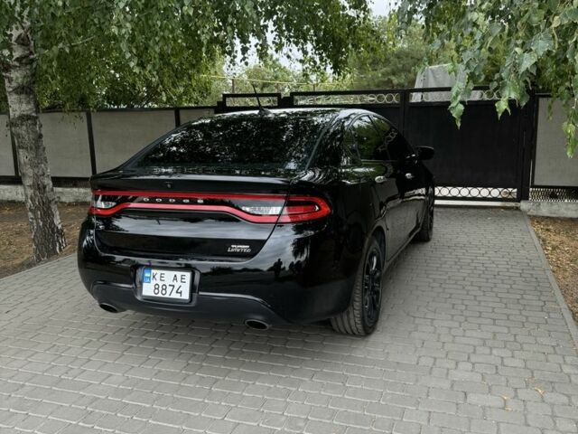 Черный Додж Дарт, объемом двигателя 1.4 л и пробегом 315 тыс. км за 7700 $, фото 6 на Automoto.ua