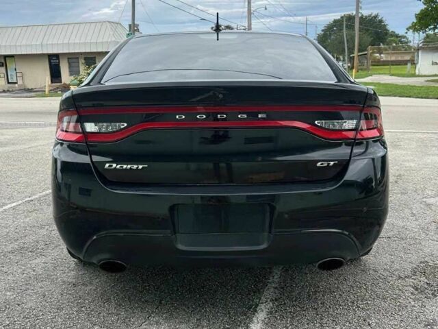 Черный Додж Дарт, объемом двигателя 2.4 л и пробегом 82 тыс. км за 8000 $, фото 4 на Automoto.ua