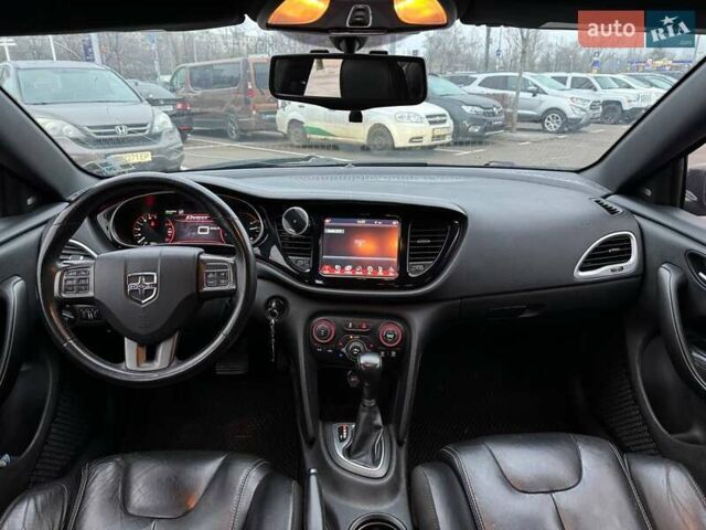 Черный Додж Дарт, объемом двигателя 1.37 л и пробегом 172 тыс. км за 7990 $, фото 13 на Automoto.ua