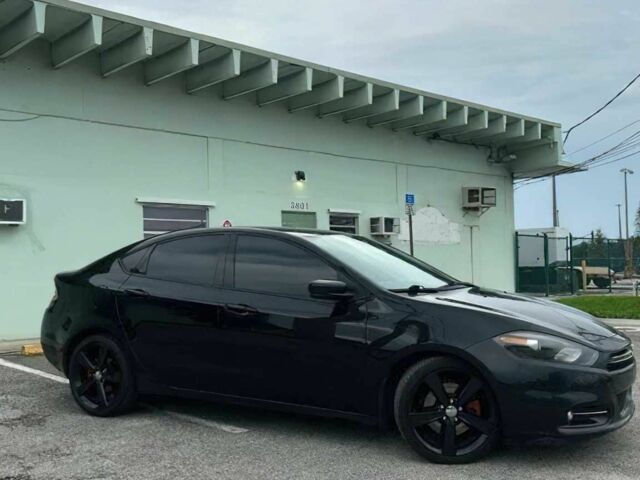 Черный Додж Дарт, объемом двигателя 2.4 л и пробегом 82 тыс. км за 8000 $, фото 6 на Automoto.ua