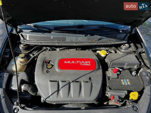 Чорний Додж Дарт, об'ємом двигуна 1.4 л та пробігом 247 тис. км за 7500 $, фото 12 на Automoto.ua