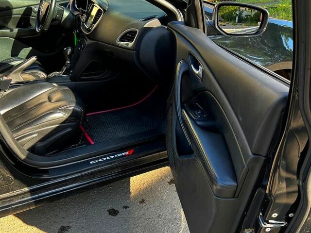 Чорний Додж Дарт, об'ємом двигуна 1.4 л та пробігом 247 тис. км за 7500 $, фото 7 на Automoto.ua