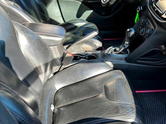 Чорний Додж Дарт, об'ємом двигуна 1.4 л та пробігом 247 тис. км за 7500 $, фото 8 на Automoto.ua