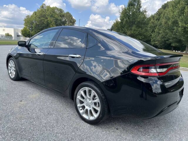 Черный Додж Дарт, объемом двигателя 2.4 л и пробегом 88 тыс. км за 4200 $, фото 5 на Automoto.ua