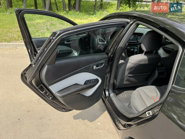 Чорний Додж Дарт, об'ємом двигуна 2.4 л та пробігом 172 тис. км за 7800 $, фото 21 на Automoto.ua