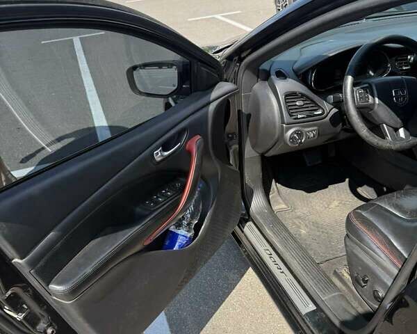 Черный Додж Дарт, объемом двигателя 2.36 л и пробегом 130 тыс. км за 8700 $, фото 9 на Automoto.ua