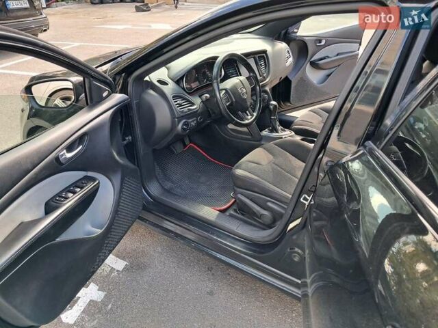Черный Додж Дарт, объемом двигателя 2.4 л и пробегом 290 тыс. км за 7800 $, фото 9 на Automoto.ua