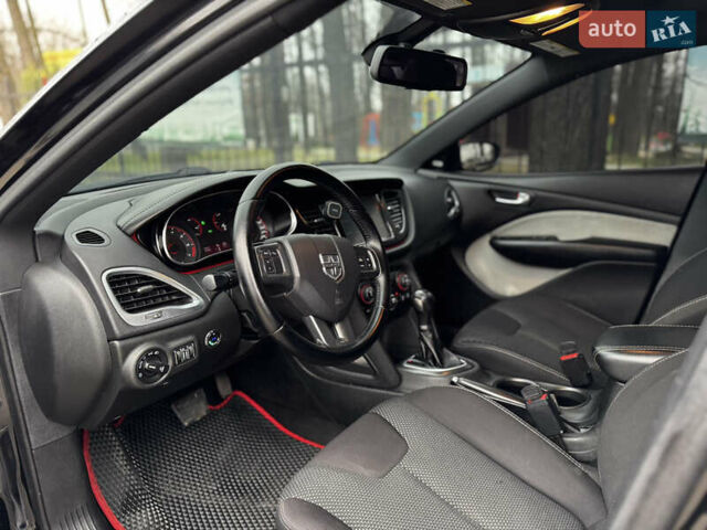 Черный Додж Дарт, объемом двигателя 2.4 л и пробегом 285 тыс. км за 7300 $, фото 16 на Automoto.ua