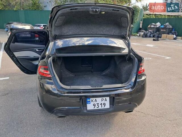 Черный Додж Дарт, объемом двигателя 2.4 л и пробегом 290 тыс. км за 7800 $, фото 5 на Automoto.ua