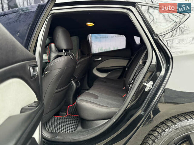 Черный Додж Дарт, объемом двигателя 2.4 л и пробегом 285 тыс. км за 7300 $, фото 15 на Automoto.ua