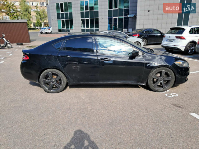 Черный Додж Дарт, объемом двигателя 2.4 л и пробегом 290 тыс. км за 7800 $, фото 4 на Automoto.ua