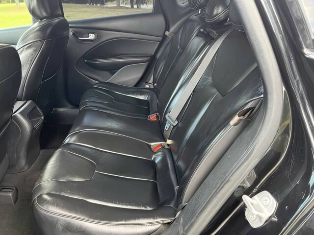 Черный Додж Дарт, объемом двигателя 2.4 л и пробегом 88 тыс. км за 4200 $, фото 10 на Automoto.ua