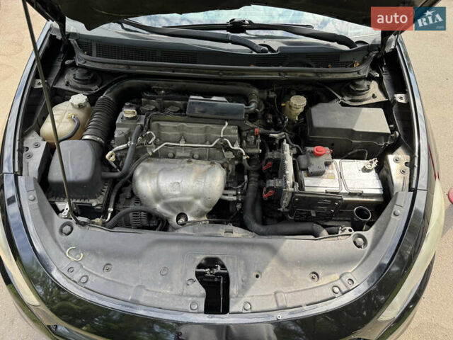 Чорний Додж Дарт, об'ємом двигуна 2.4 л та пробігом 172 тис. км за 7800 $, фото 31 на Automoto.ua