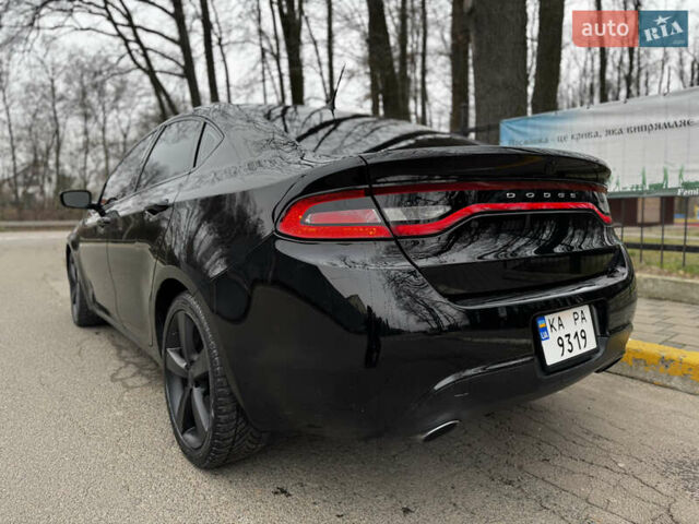 Черный Додж Дарт, объемом двигателя 2.4 л и пробегом 285 тыс. км за 7300 $, фото 7 на Automoto.ua