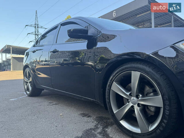 Чорний Додж Дарт, об'ємом двигуна 2.4 л та пробігом 185 тис. км за 8000 $, фото 13 на Automoto.ua