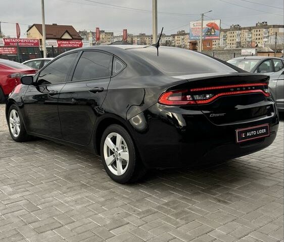 Чорний Додж Дарт, об'ємом двигуна 2.4 л та пробігом 220 тис. км за 7900 $, фото 6 на Automoto.ua