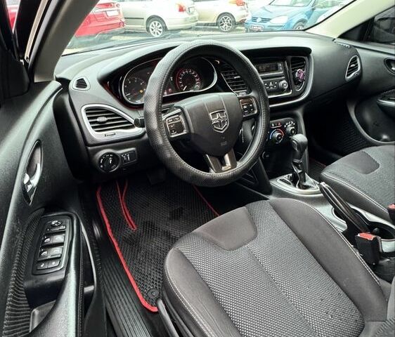 Чорний Додж Дарт, об'ємом двигуна 2.4 л та пробігом 220 тис. км за 7900 $, фото 9 на Automoto.ua