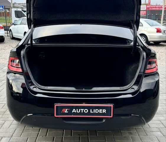 Чорний Додж Дарт, об'ємом двигуна 2.4 л та пробігом 220 тис. км за 7900 $, фото 5 на Automoto.ua