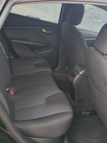 Черный Додж Дарт, объемом двигателя 2 л и пробегом 70 тыс. км за 7000 $, фото 8 на Automoto.ua