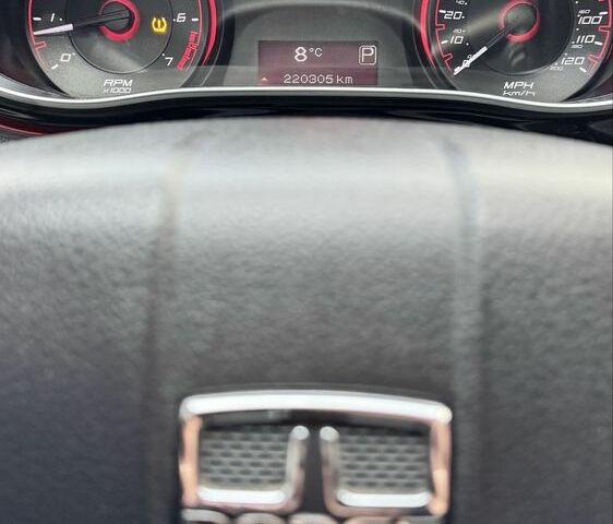 Чорний Додж Дарт, об'ємом двигуна 2.4 л та пробігом 220 тис. км за 7900 $, фото 12 на Automoto.ua