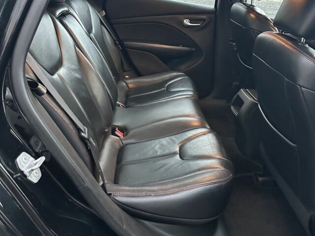 Додж Дарт 2015 в Кривом Роге на Automoto.ua Черный Додж Дарт, объемом двигателя 2.4 л и пробегом 97 тыс. км за 9700 $, фото 11 на Automoto.ua