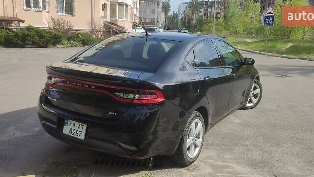 Черный Додж Дарт, объемом двигателя 2.36 л и пробегом 221 тыс. км за 7700 $, фото 3 на Automoto.ua
