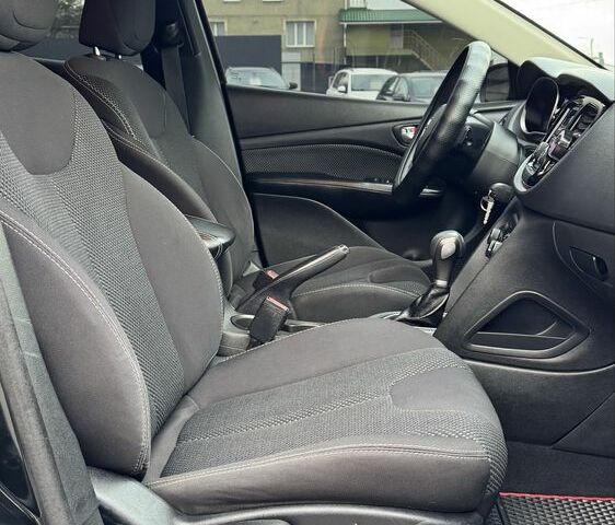 Чорний Додж Дарт, об'ємом двигуна 2.4 л та пробігом 220 тис. км за 7900 $, фото 18 на Automoto.ua