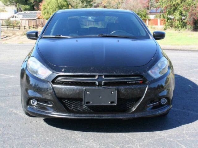 Черный Додж Дарт, объемом двигателя 2.4 л и пробегом 79 тыс. км за 1000 $, фото 1 на Automoto.ua