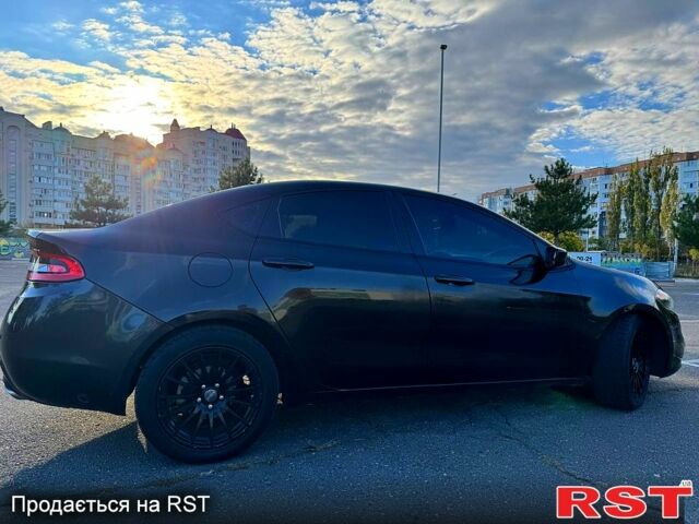 Чорний Додж Дарт, об'ємом двигуна 2.4 л та пробігом 177 тис. км за 7000 $, фото 7 на Automoto.ua